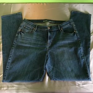 Old Navy Curvy Profile 14 Regular Jeans